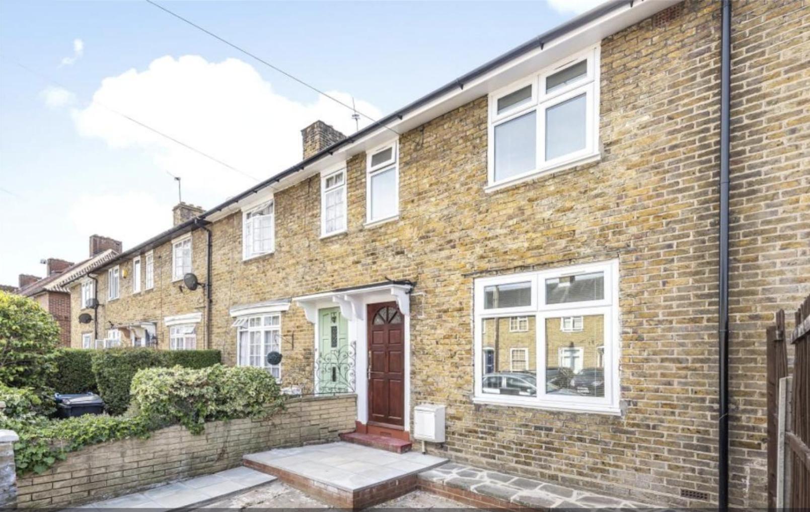 Fantastic 3-Bedroom House In London Morden  エクステリア 写真